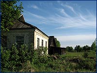 Вид дома в селе Старые Шепеличи Старые Шепеличи история брошенного села в Чернобыльской зоне отчуждения