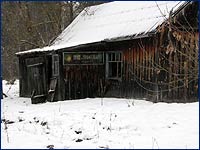 Брошенные постройки в зоне Чернобыльская зона отчуждения зимой