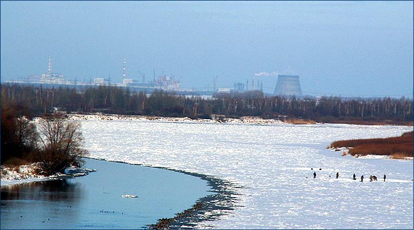 Зимний лов рыбы на реке Припять Зимний лов рыбы на реке Припять